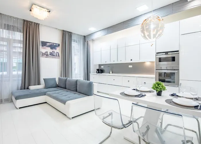 Cozy & Central With 2-bedroom Apartmán *