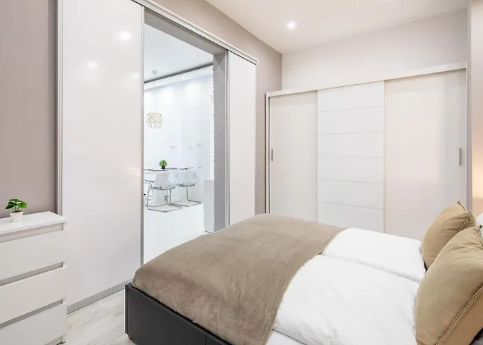 Cozy & Central With 2-bedroom Apartamento Budapeste