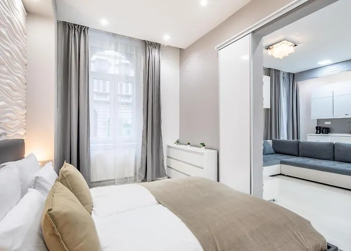 Cozy & Central With 2-bedroom Apartamento Budapeste